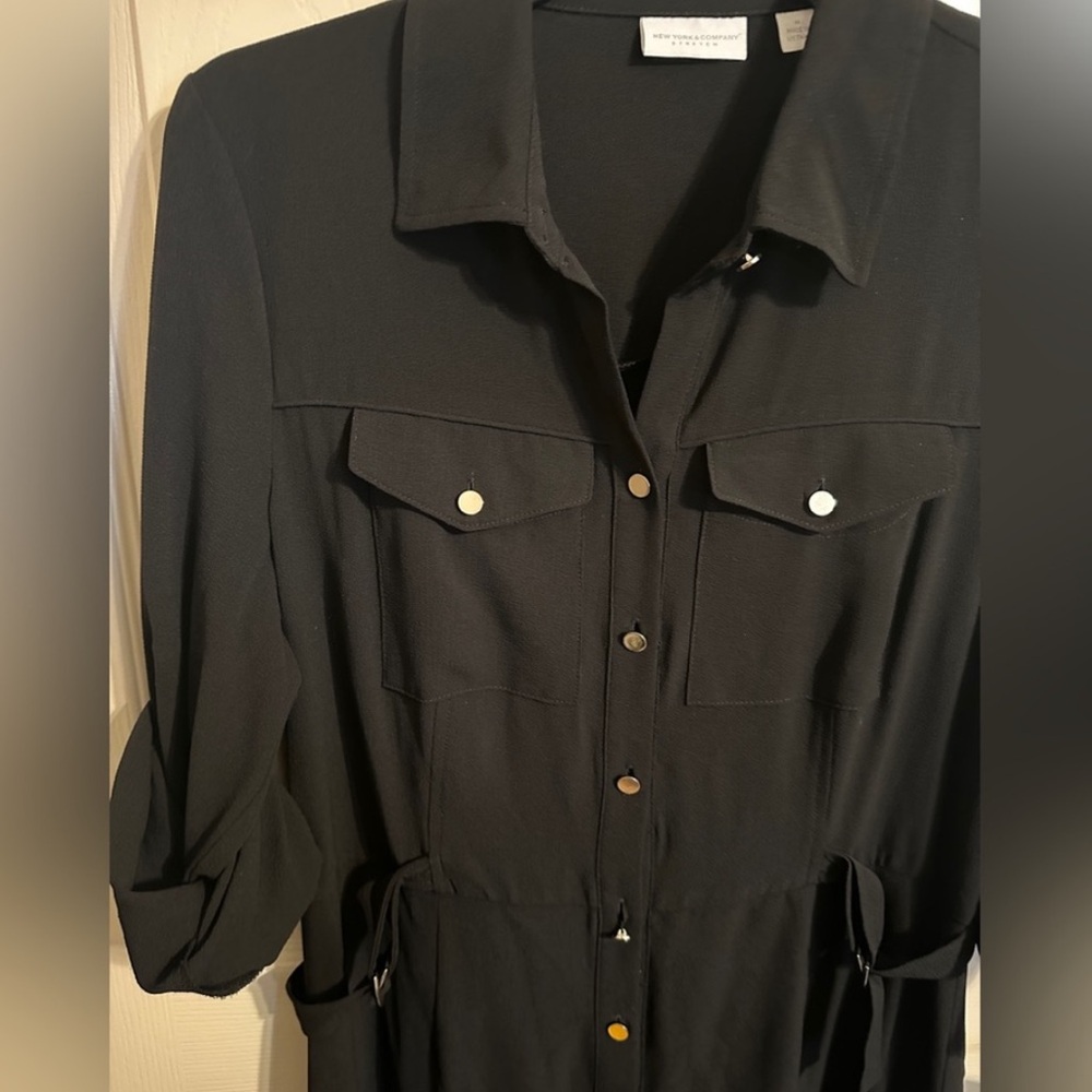 New York & Company Classic Button-Front Midi Shirt Dress w Buckle Waist, Black M - Picture 8 of 14